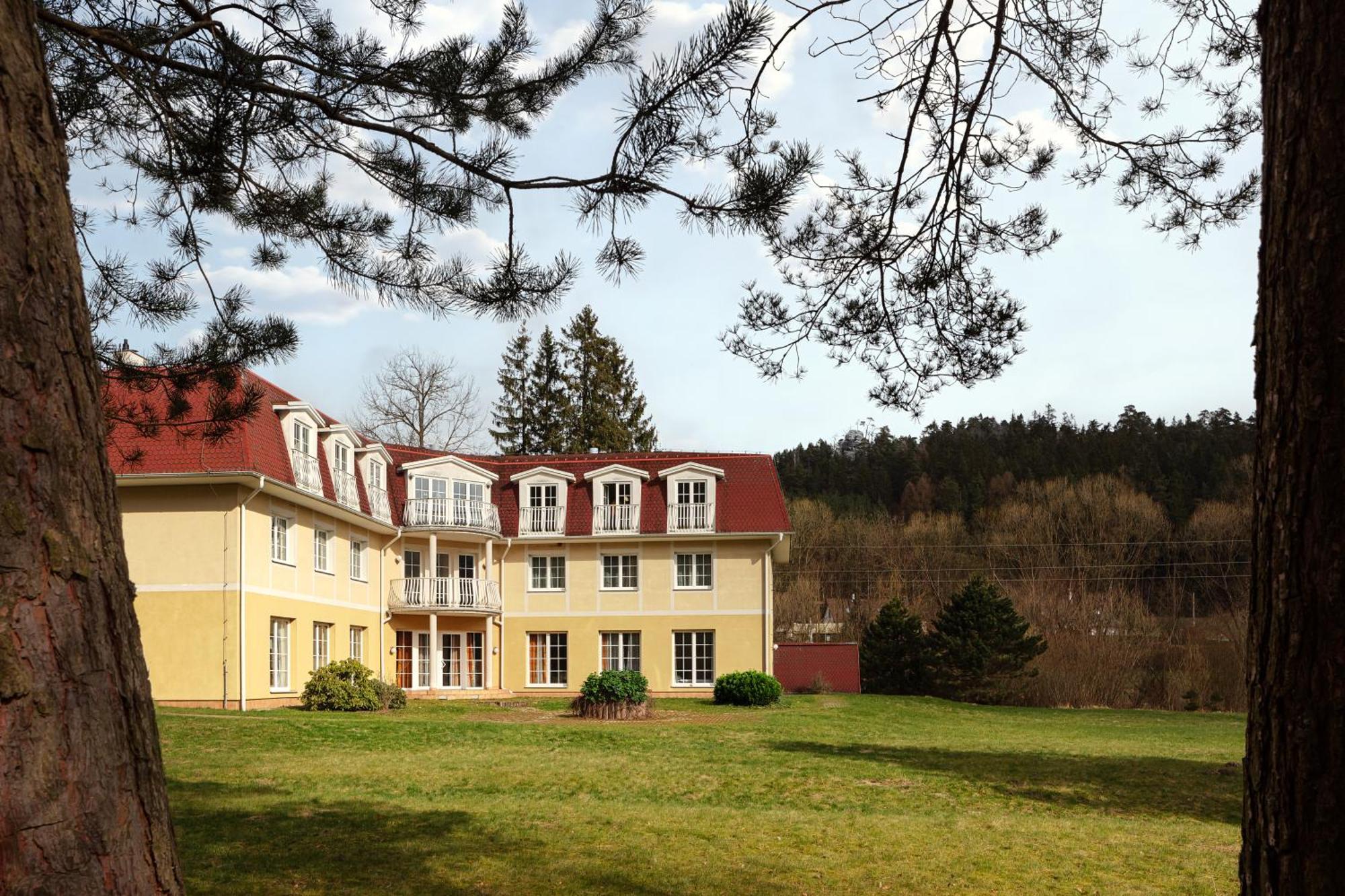 Hotel Adrspach 3*